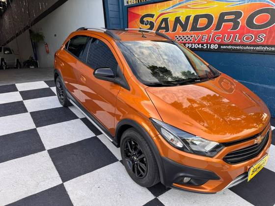 CHEVROLET ONIX 1.4 MPFI ACTIV 8V FLEX 4P AUTOMÁTICO